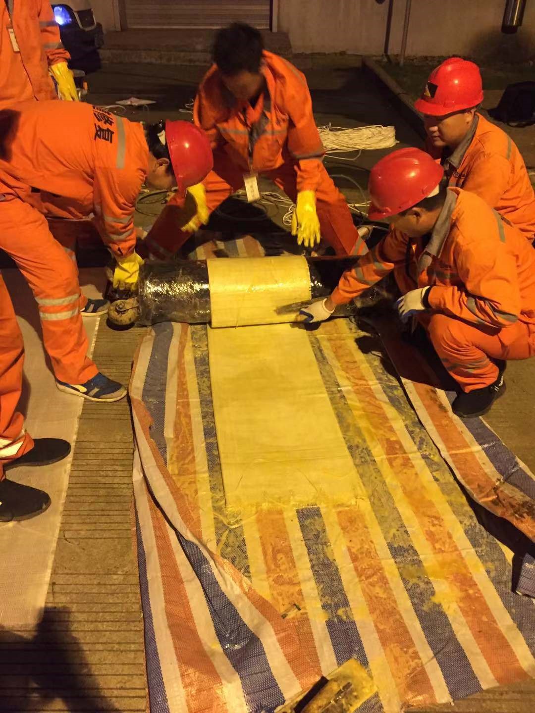 市中CIPP局部树脂固化法