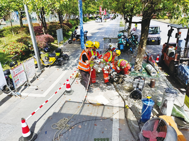  市中UV-CIPP紫外光固化修复